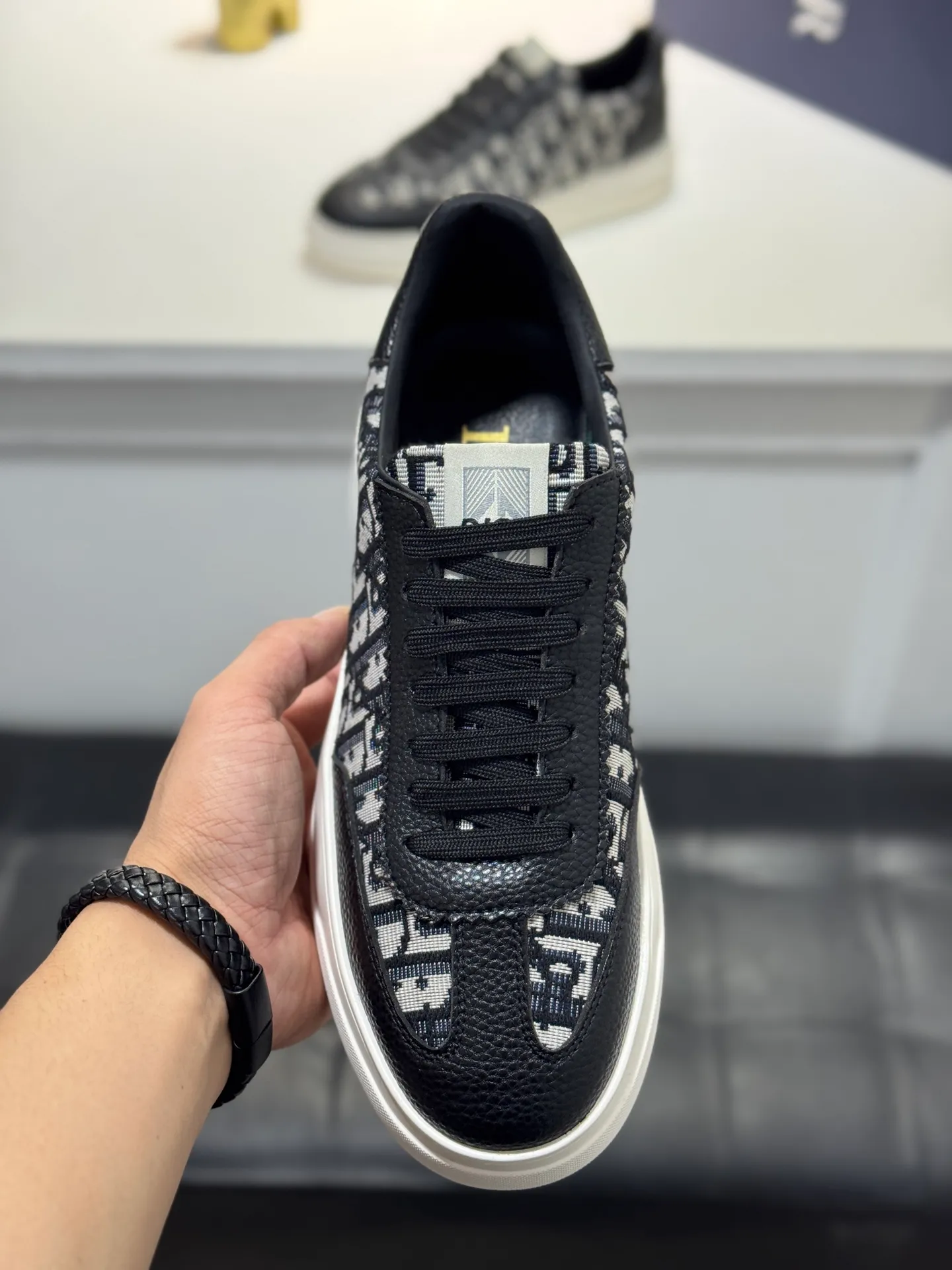 Men's Men's Shoes💰420【New Style】🦑🦑Dior🔥Christan Dior (Dior) hot style [new style] ⚠⚠️Top purchasing 🔍🔍men's casual shoes, upper cowhide stitched with Dijia special fabrics, soles: original soles specially provided by the original factory, exclusive movable molded soles super comfortable, original factory single goods, 🔍🔍high-quality multi-color splicing design, exquisite workmanship, unique, Sheepskin lining💪Details determine quality, we only make shoes with care, you can enter and leave the counter at will, welcome to compare🇮🇹Size: 38-44 (45 customized